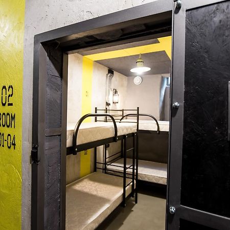 Hostel Lviv Loft Prison Exteriér fotografie