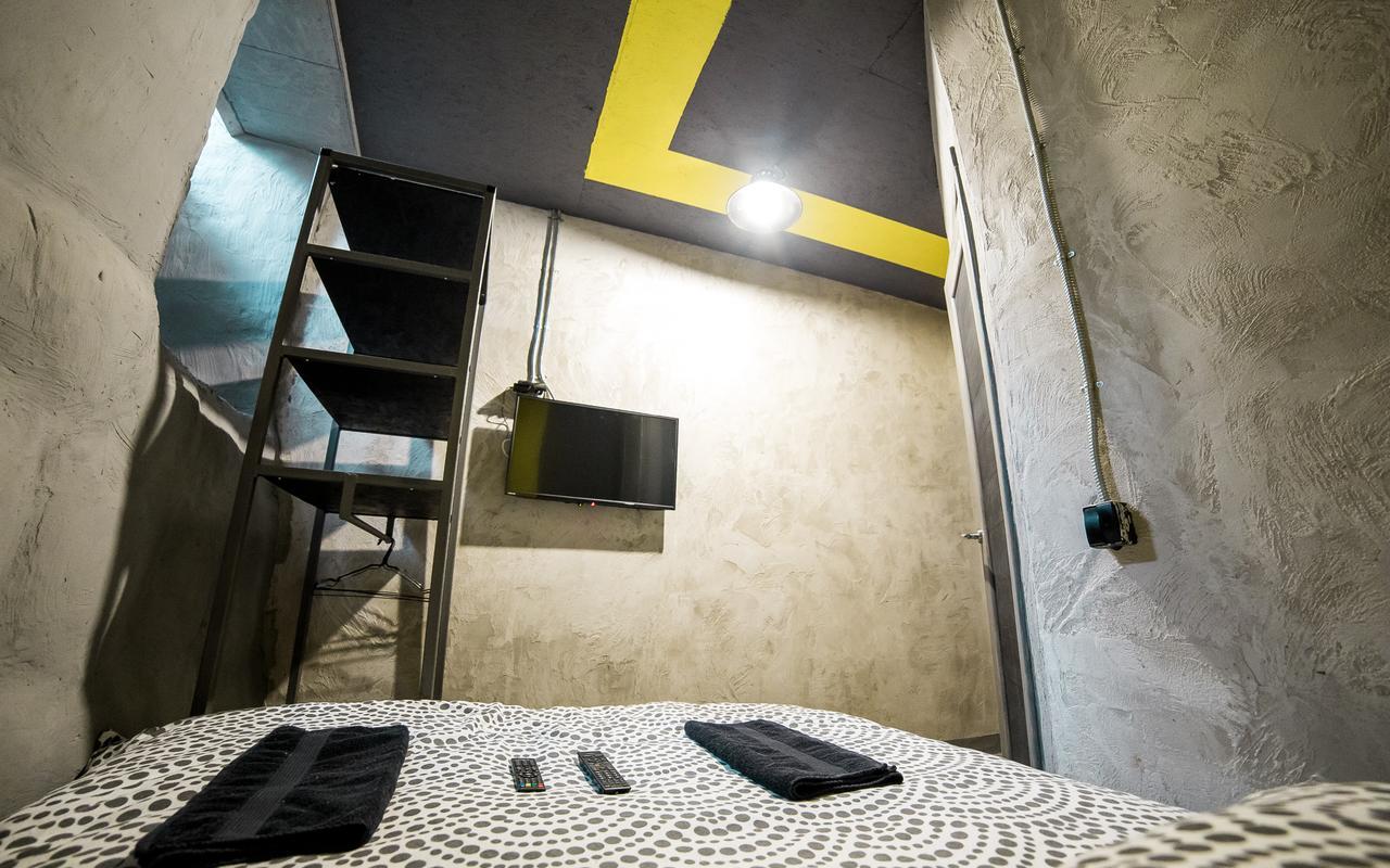 Hostel Lviv Loft Prison Exteriér fotografie