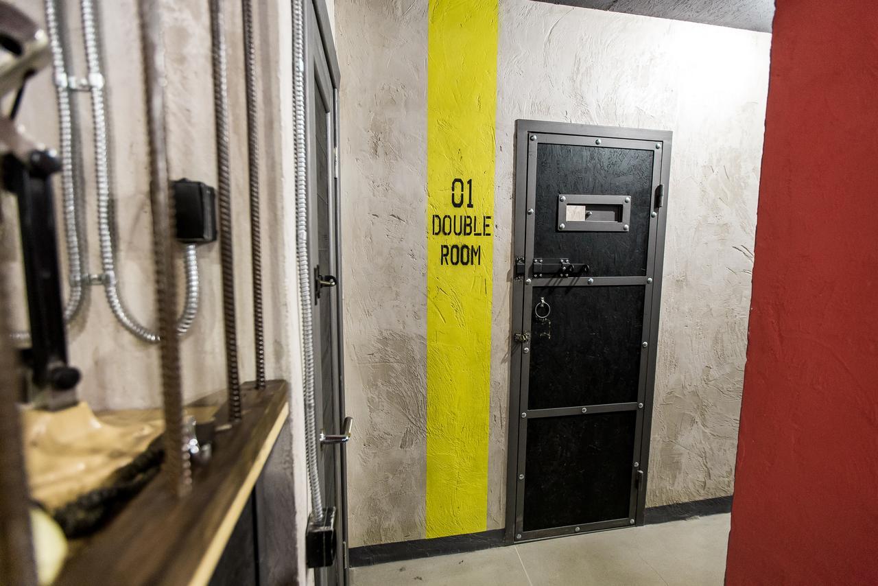 Hostel Lviv Loft Prison Exteriér fotografie